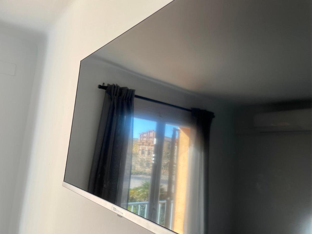 Hermoso Piso Con Vistas En Part Alta De Tarragona! Apartment Luaran gambar